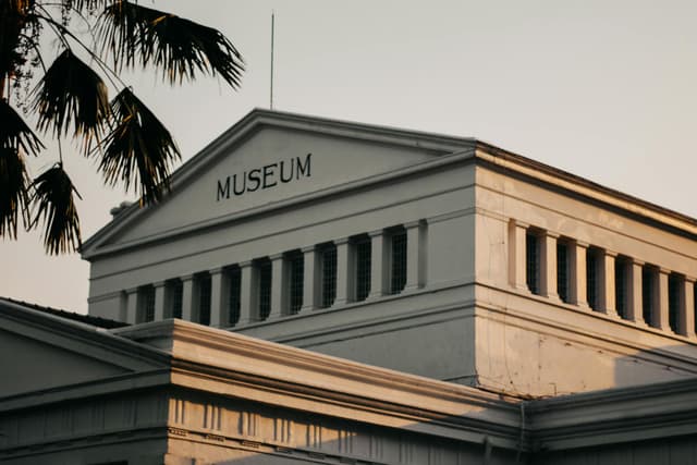 A building with a sign reading Museum